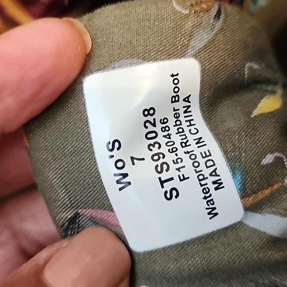 Sperry Waterproof Duck Boots - Picture 4 of 14